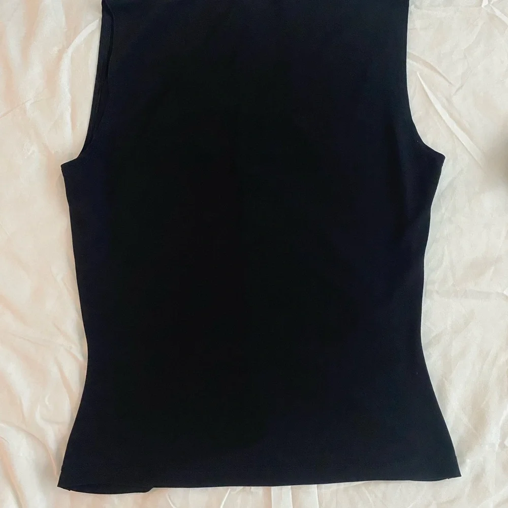 Black Ruched Tank Top - Picture 4 of 5